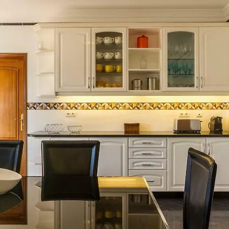 Casa Clementina * Lagos